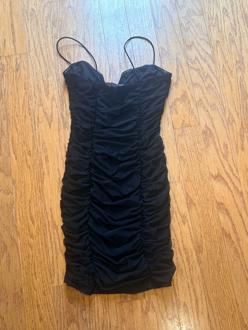 Princess Polly Black Ruched Spaghetti-Strap Mini Dress Size 4 - Picture 7 of 8